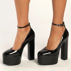 Steve Madden platforms
New never used